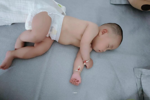 河池怀孕多久肚子会胀气